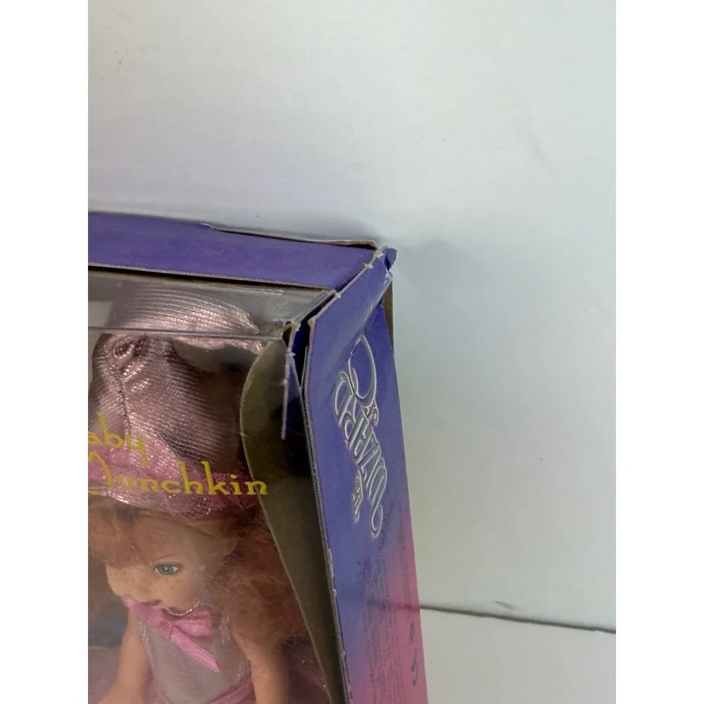 Barbie Wizard Of Oz Kelly As Lullaby Munchkin   1999 Damage Box